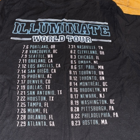 2017 Shawn Mendes illuminate World Tour Concert TShirt Black Short Sleeve - Picture 3 of 5